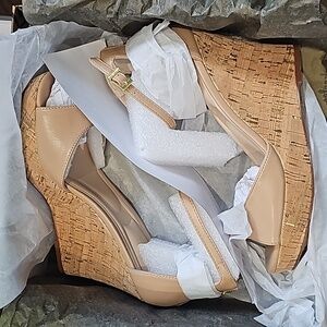 Charles David womens sandals size 9.5